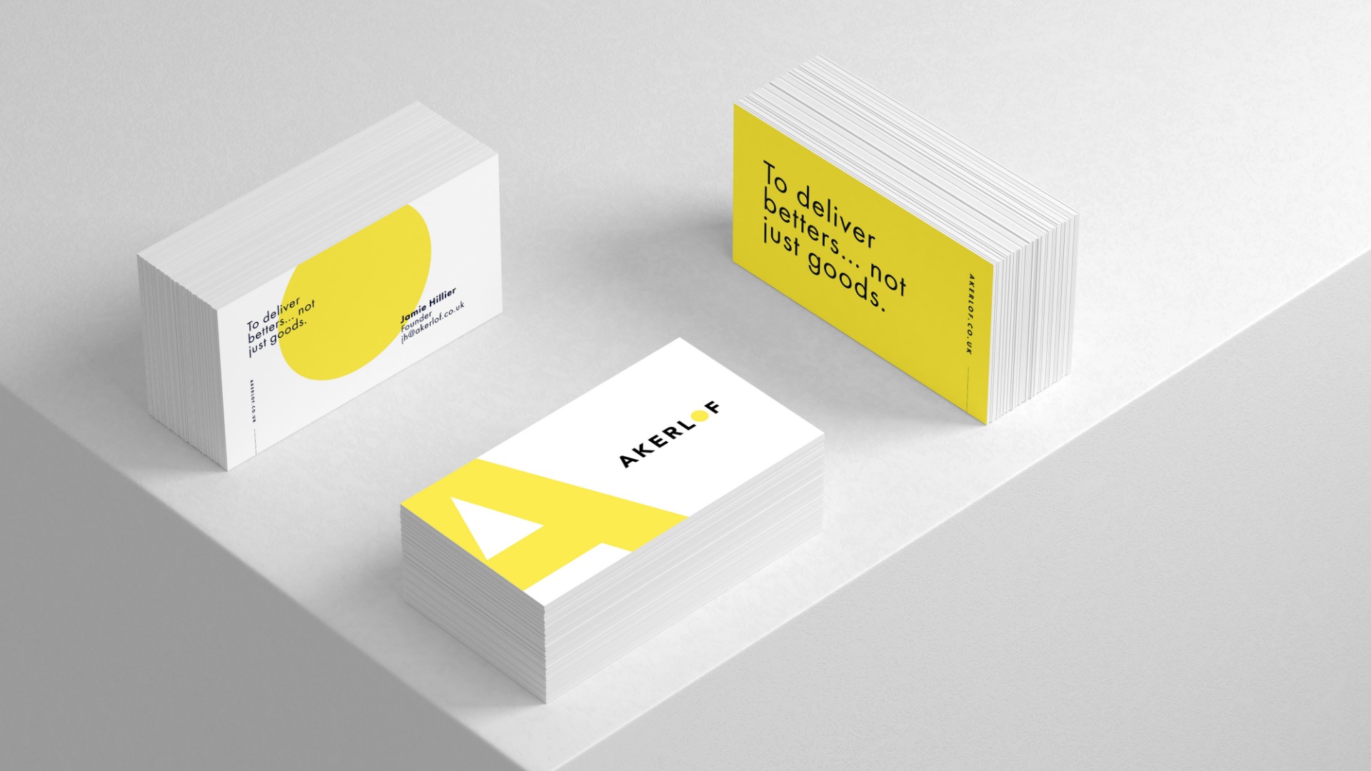 Business Card Design by CreativeFolks